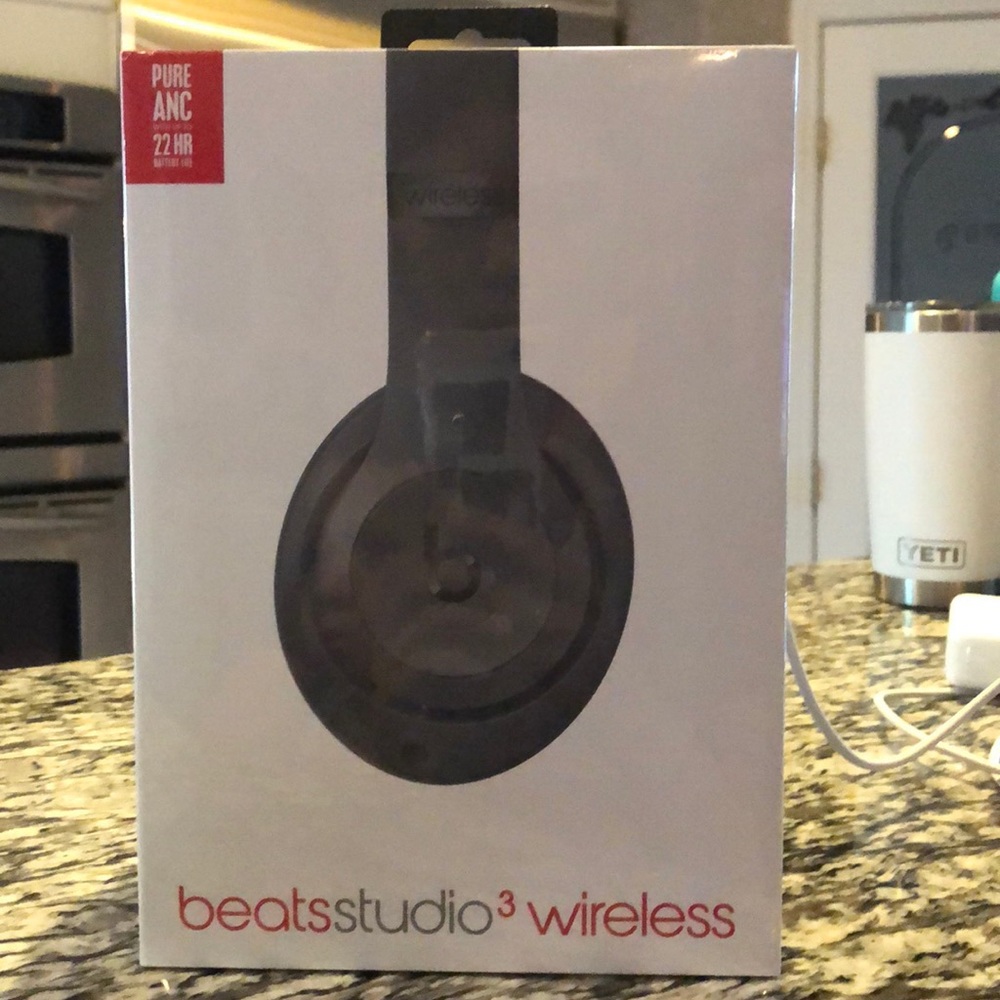 Beats wireless headphones